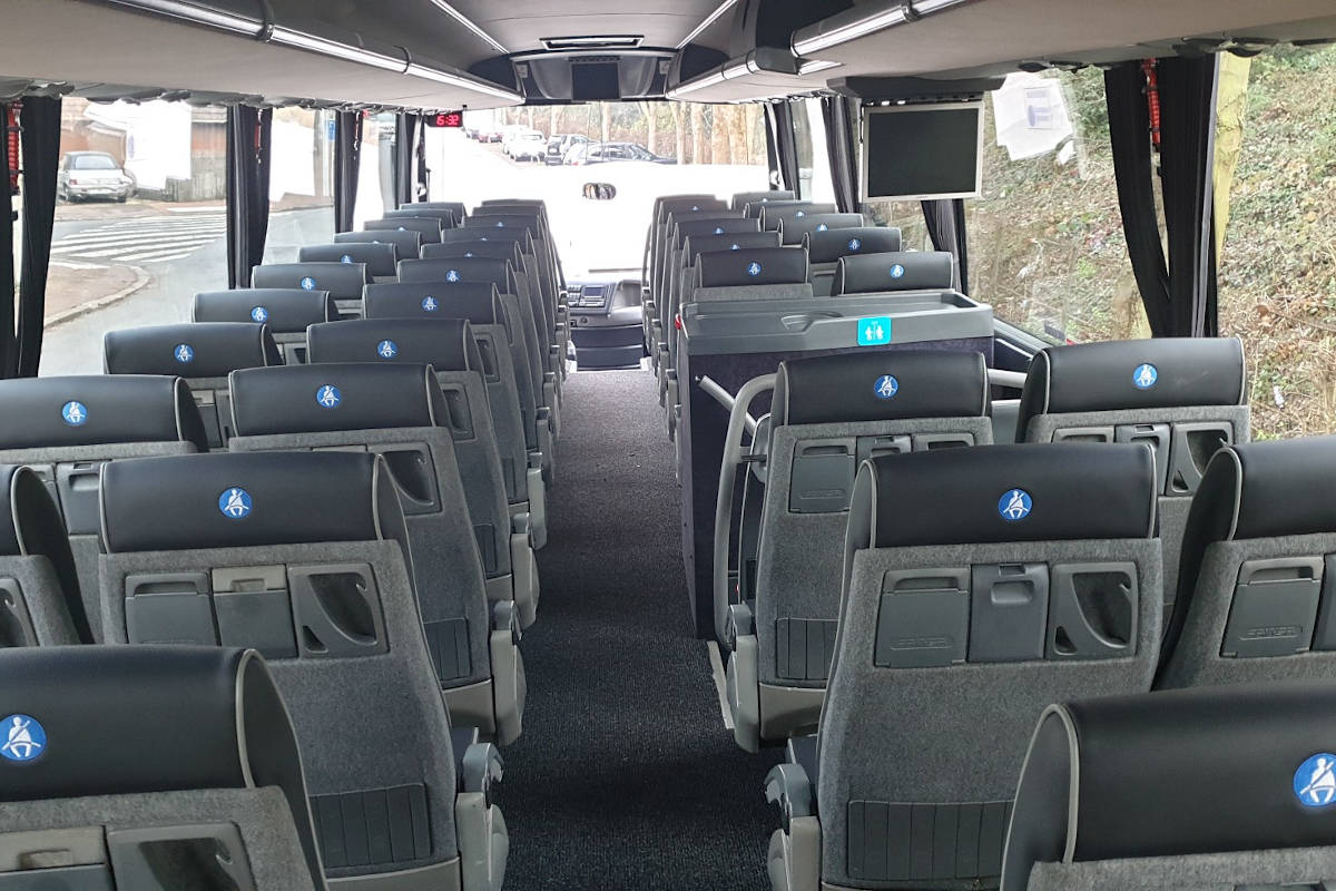 Autocar location La Défense